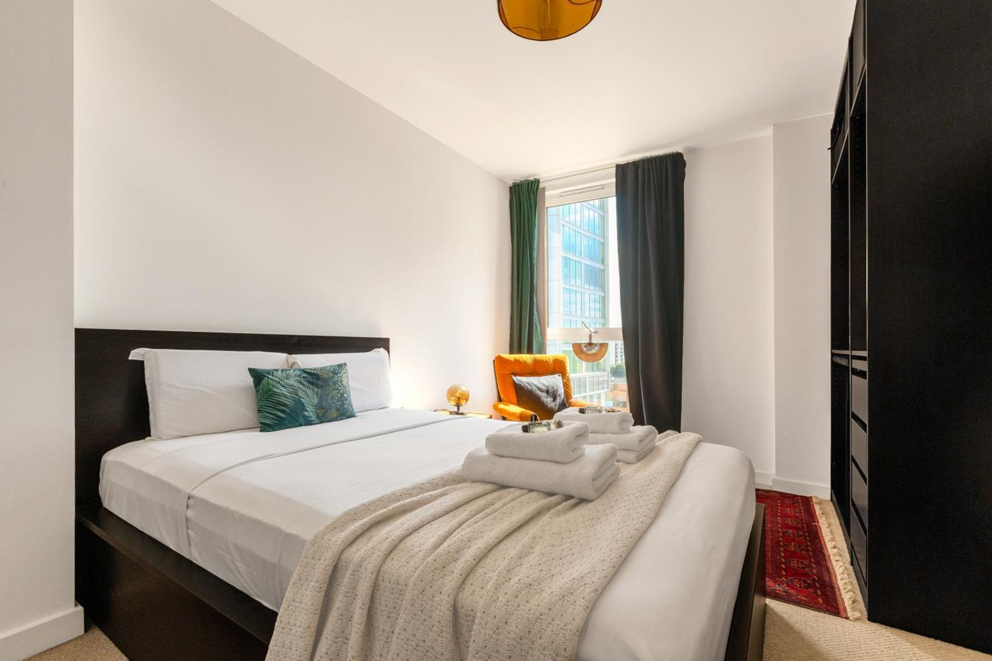 Stylish 1br Apt, 8 Mins To Stratford Station * Londen
