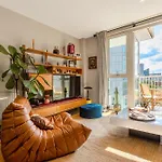 Stylish 1Br Apt, 8 Mins To Stratford Station